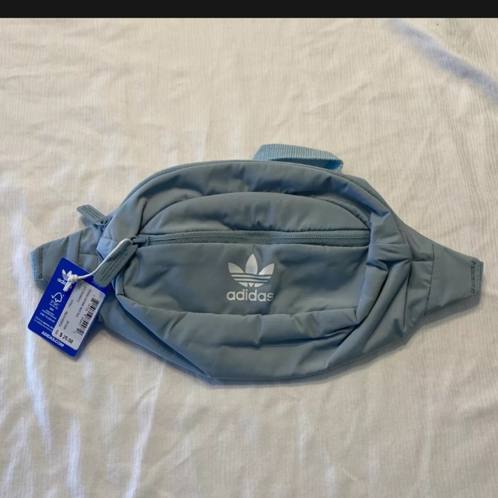 Adidas Originals Baby Blue Crossbody Fanny Pack Waist Bag NWT